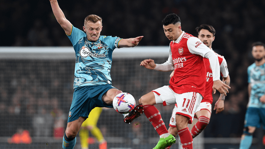 Premier League Leaders Arsenal Struggle to draw Weakling Southampton